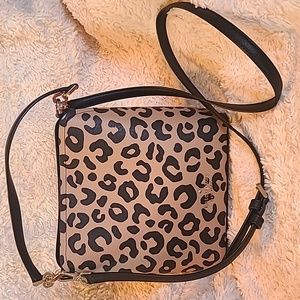 NEW authentic Kate Spade Darcy Graphic Leopard Small Bucket Bag